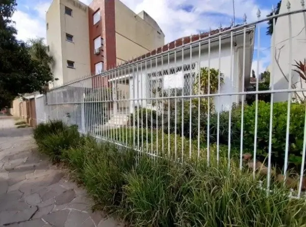 Foto 1 de Casa com 3 Quartos à venda, 228m² em Menino Deus, Porto Alegre