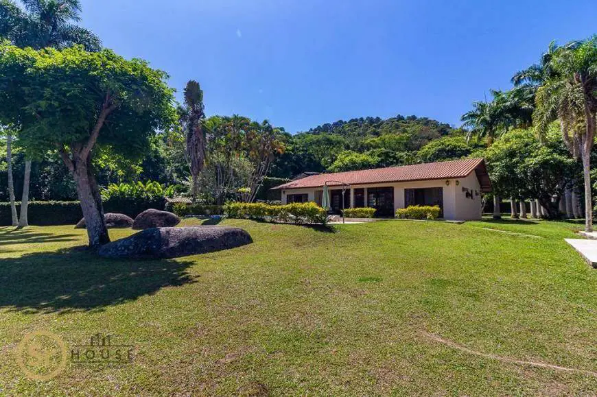 Foto 1 de Casa com 3 Quartos à venda, 260m² em Nova Esperanca, Balneário Camboriú