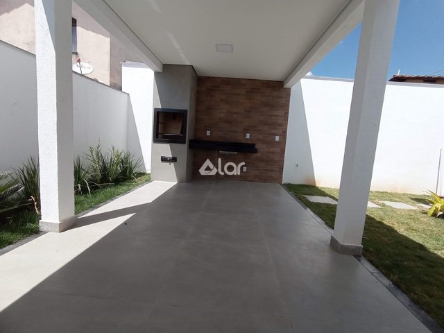 Foto 1 de Casa com 3 Quartos à venda, 113m² em Planalto, Belo Horizonte