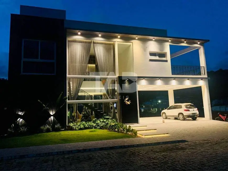Foto 1 de Casa com 4 Quartos à venda, 500m² em Ariribá, Balneário Camboriú