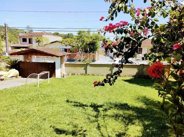 Foto 5 de Casa com 4 Quartos à venda, 180m² em Bom Retiro, Joinville
