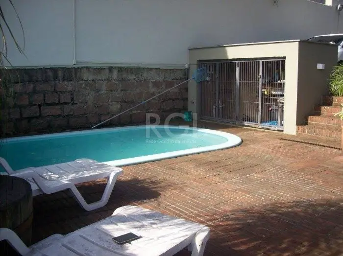 Foto 1 de Casa com 4 Quartos à venda, 139m² em Ipanema, Porto Alegre