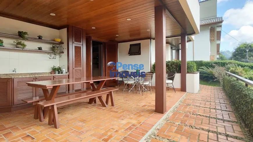 Foto 2 de Casa com 4 Quartos à venda, 226m² em Pantanal, Florianópolis