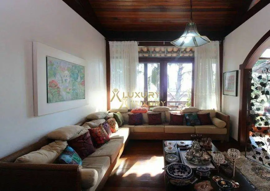 Foto 4 de Casa com 6 Quartos à venda, 523m² em Belvedere, Belo Horizonte