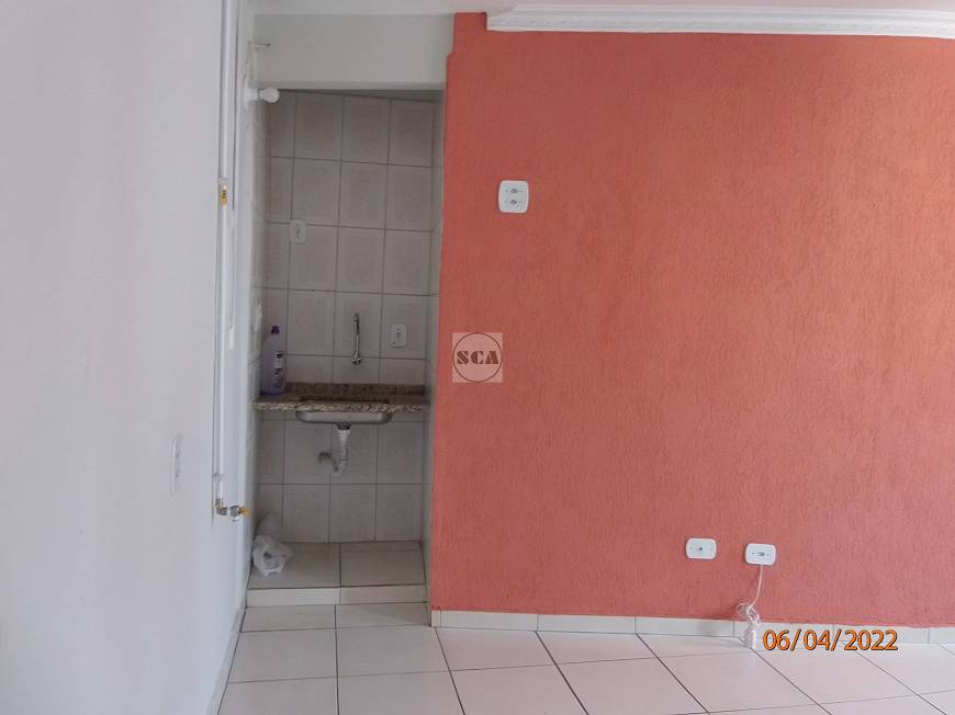 Foto 3 de Kitnet com 1 Quarto para alugar, 35m² em Liberdade, São Paulo