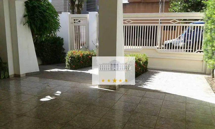 Foto 1 de Sobrado com 3 Quartos à venda, 300m² em Jardim Sumaré, Araçatuba