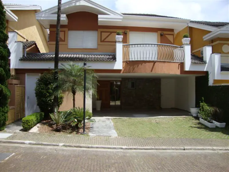 Foto 1 de Sobrado com 4 Quartos para alugar, 256m² em Jardim dos Estados, São Paulo