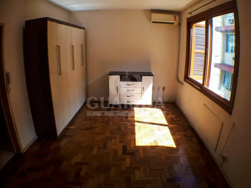 Foto 1 de Apartamento com 1 Quarto à venda, 34m² em Centro, Porto Alegre
