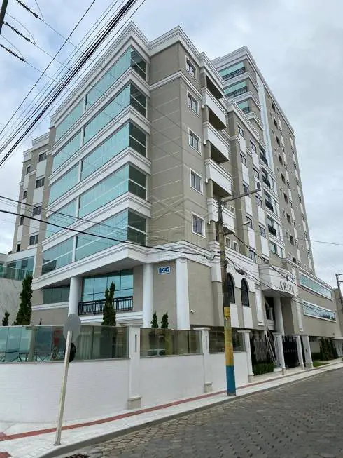 Foto 2 de Apartamento com 2 Quartos para alugar, 81m² em Gravata, Navegantes