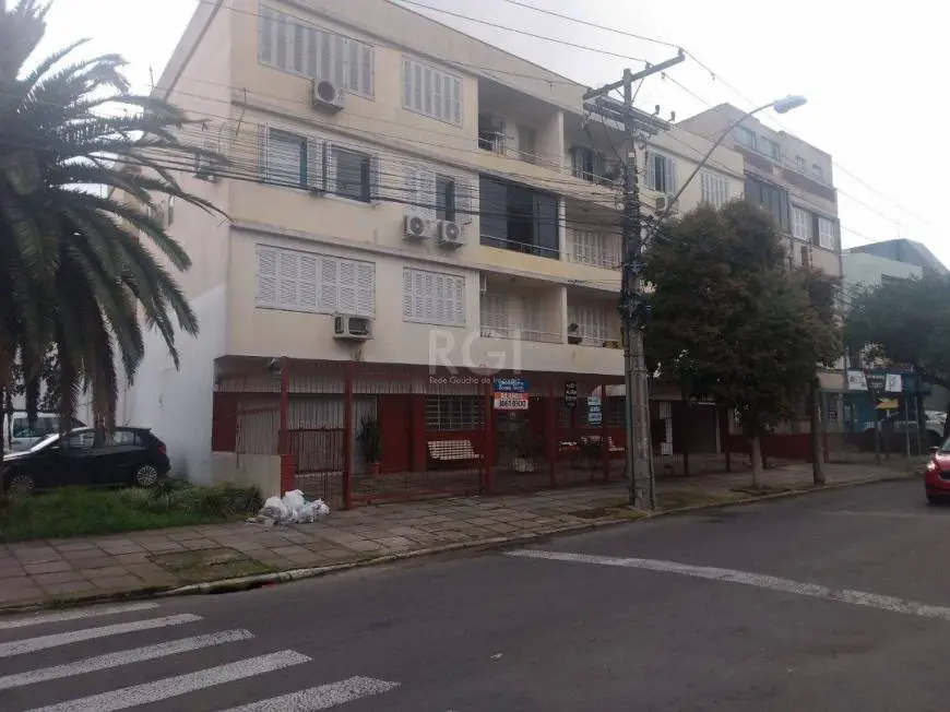Foto 1 de Apartamento com 2 Quartos à venda, 67m² em São João, Porto Alegre