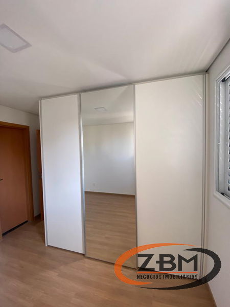 Foto 3 de Apartamento com 2 Quartos para alugar, 64m² em Vila Ipiranga, Londrina