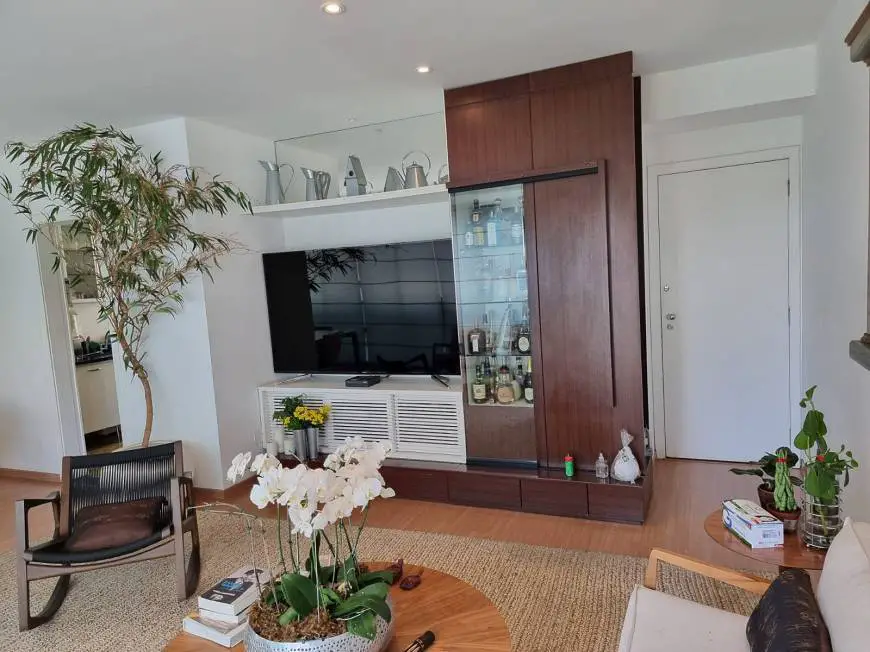 Foto 2 de Apartamento com 3 Quartos para alugar, 110m² em Belvedere, Belo Horizonte