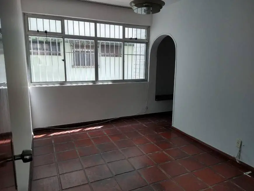 Foto 2 de Apartamento com 3 Quartos à venda, 130m² em Coração Eucarístico, Belo Horizonte