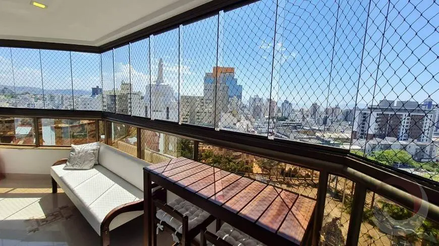 Foto 2 de Apartamento com 3 Quartos à venda, 136m² em Estreito, Florianópolis