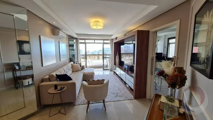 Foto 4 de Apartamento com 3 Quartos à venda, 136m² em Estreito, Florianópolis