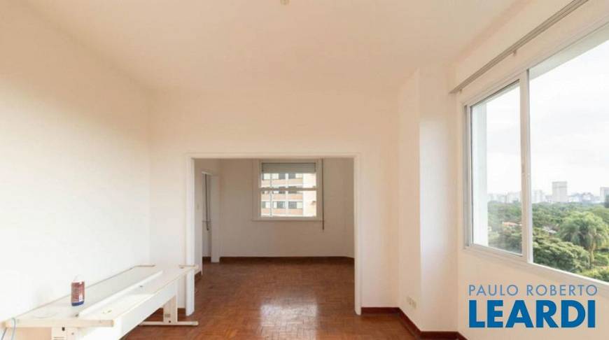Foto 1 de Apartamento com 3 Quartos à venda, 110m² em Jardim Europa, São Paulo