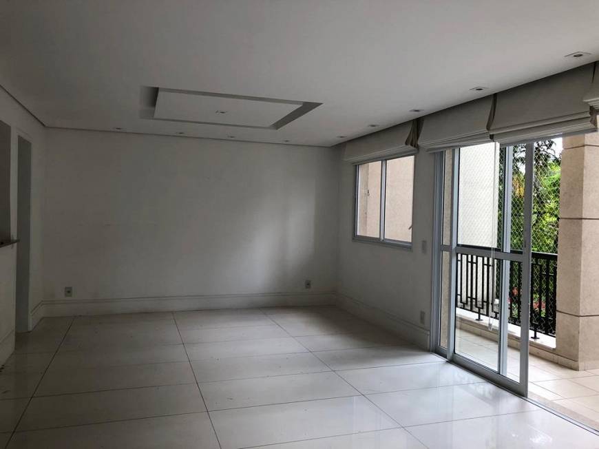 Foto 3 de Apartamento com 3 Quartos para alugar, 140m² em Santo Amaro, São Paulo
