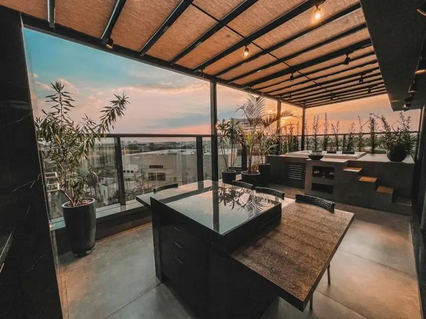 Foto 1 de Apartamento com 4 Quartos à venda, 250m² em Jardim Karaíba, Uberlândia