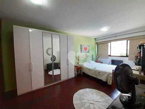 Foto 5 de Apartamento com 4 Quartos à venda, 170m² em Leme, Rio de Janeiro