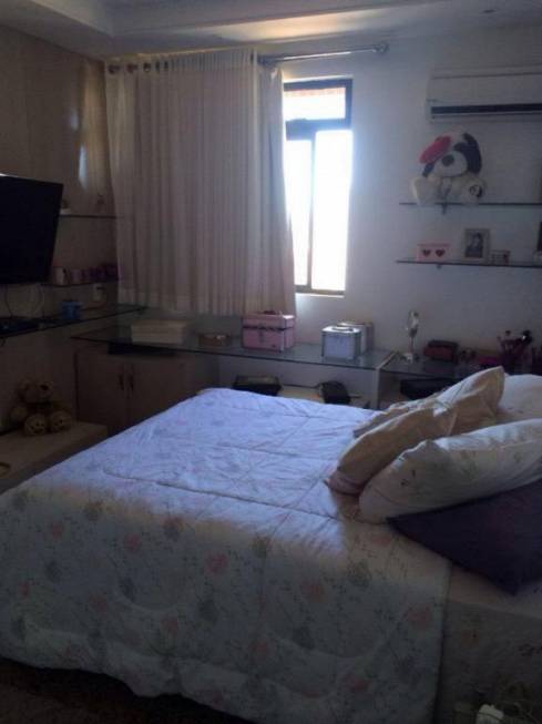Foto 4 de Apartamento com 4 Quartos à venda, 194m² em Papicu, Fortaleza