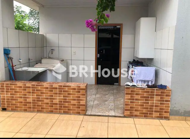Foto 3 de Casa com 2 Quartos à venda, 198m² em Jardim Presidente, Cuiabá