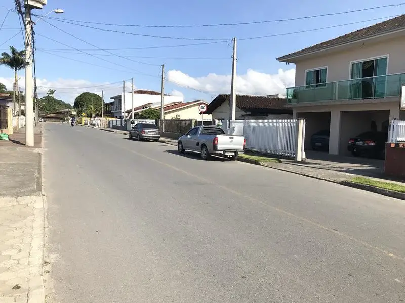 Foto 2 de Casa com 2 Quartos à venda, 60m² em Jarivatuba, Joinville