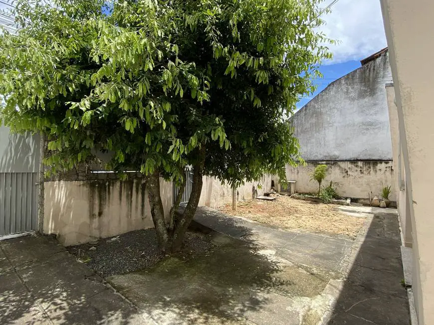 Foto 1 de Casa com 2 Quartos para alugar, 200m² em Parque Jardim Carioca, Campos dos Goytacazes