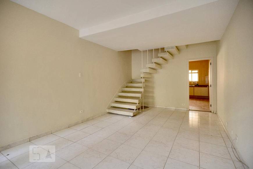 Foto 1 de Casa com 2 Quartos para alugar, 120m² em Vila Romana, São Paulo