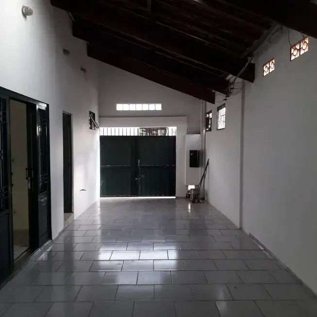 Foto 1 de Casa com 3 Quartos para alugar, 100m² em Conjunto Habitacional Humberto Popolo, Botucatu