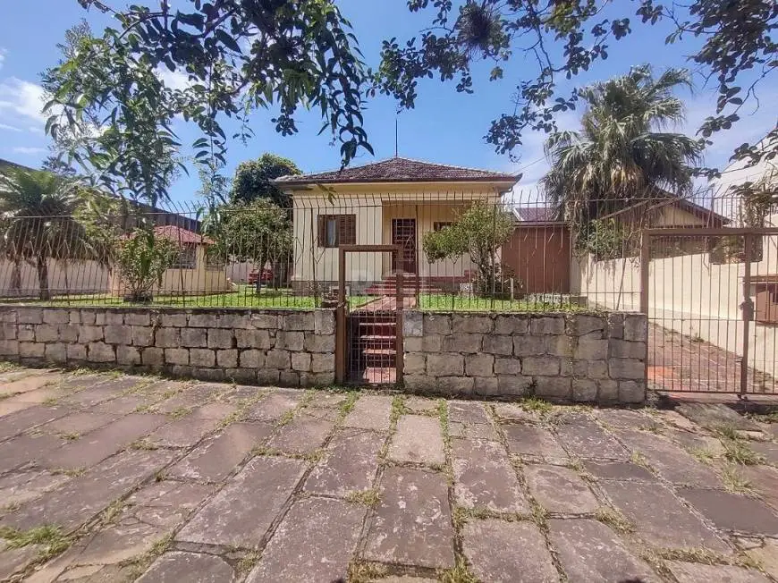 Foto 1 de Casa com 3 Quartos à venda, 265m² em Guarujá, Porto Alegre