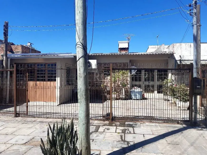 Foto 1 de Casa com 3 Quartos à venda, 121m² em Restinga, Porto Alegre
