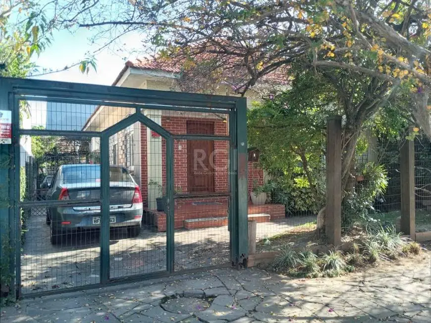 Foto 1 de Casa com 3 Quartos à venda, 188m² em São João, Porto Alegre