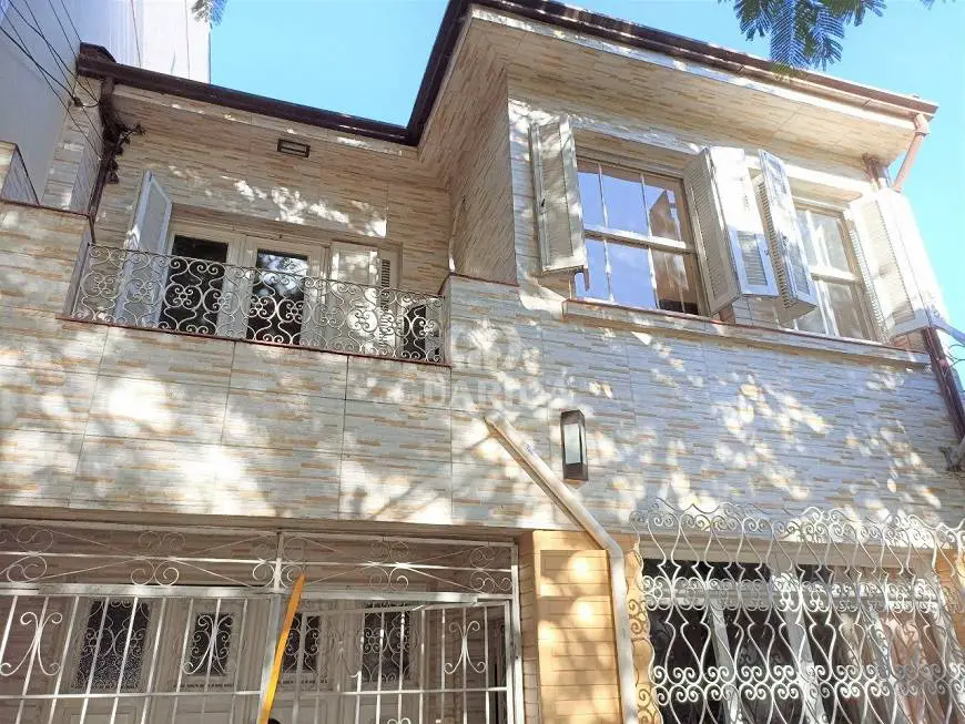 Foto 1 de Casa com 4 Quartos à venda, 235m² em Petrópolis, Porto Alegre