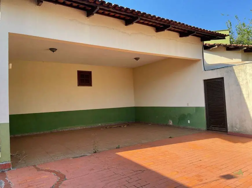 Foto 3 de Casa com 4 Quartos à venda, 323m² em Santa Genoveva, Goiânia