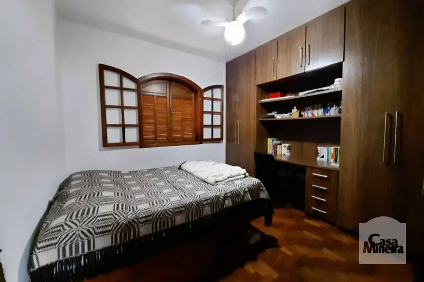 Foto 4 de Casa com 4 Quartos à venda, 269m² em Santa Rosa, Belo Horizonte