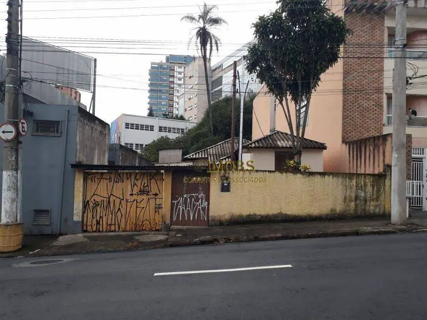 Foto 1 de Lote/Terreno à venda, 252m² em Vila Bastos, Santo André