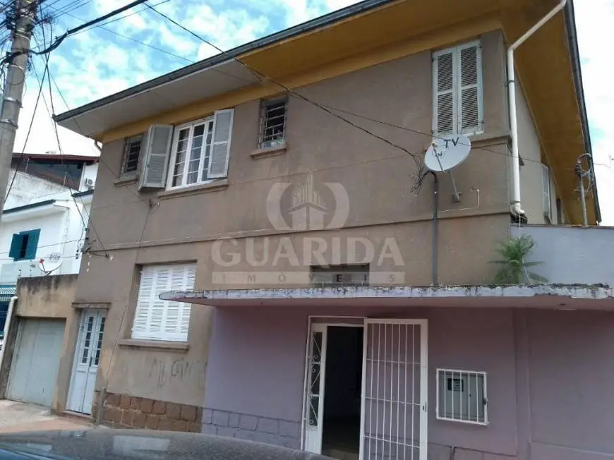 Foto 1 de Sobrado com 2 Quartos à venda, 217m² em São Geraldo, Porto Alegre
