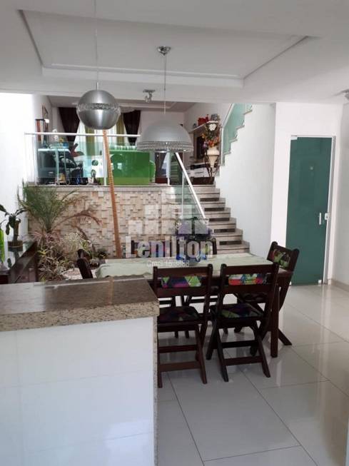 Foto 1 de Sobrado com 3 Quartos à venda, 175m² em Vila Floresta, Santo André