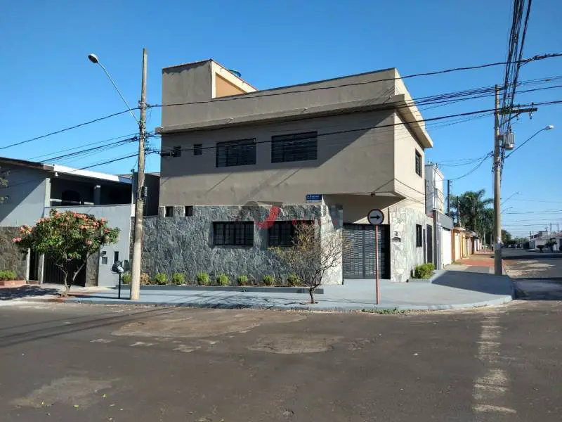 Foto 1 de Sobrado com 4 Quartos à venda, 250m² em Nova Ribeirânia, Ribeirão Preto