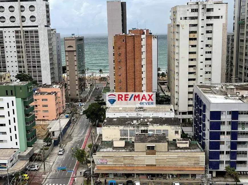 Foto 1 de Apartamento com 1 Quarto para venda ou aluguel, 40m² em Boa Viagem, Recife