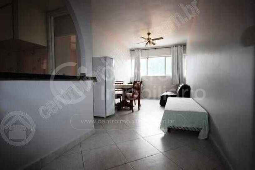 Foto 2 de Apartamento com 1 Quarto à venda, 51m² em Centro, Peruíbe