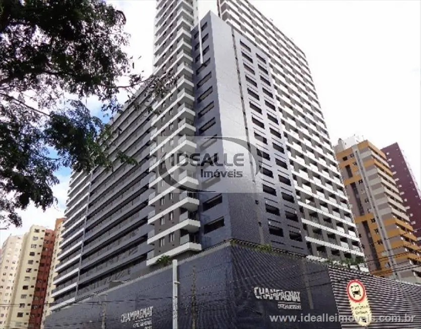 Foto 1 de Apartamento com 1 Quarto para alugar, 69m² em Champagnat, Curitiba
