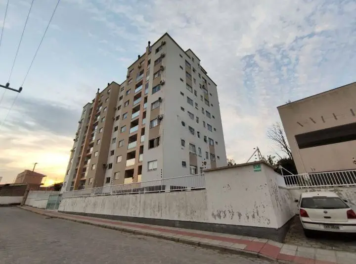 Foto 1 de Apartamento com 2 Quartos à venda, 57m² em Caminho Novo, Palhoça