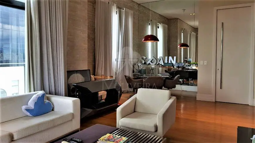Foto 1 de Apartamento com 2 Quartos para alugar, 167m² em Itaim Bibi, São Paulo