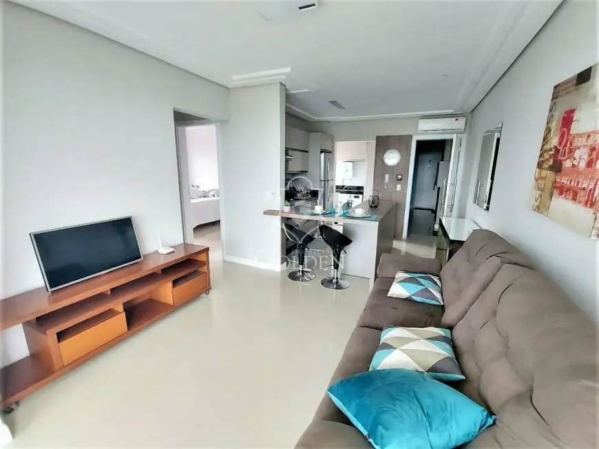 Foto 2 de Apartamento com 2 Quartos à venda, 75m² em Meia Praia, Itapema