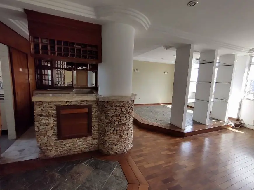 Foto 1 de Apartamento com 2 Quartos à venda, 80m² em Santa Efigênia, Belo Horizonte