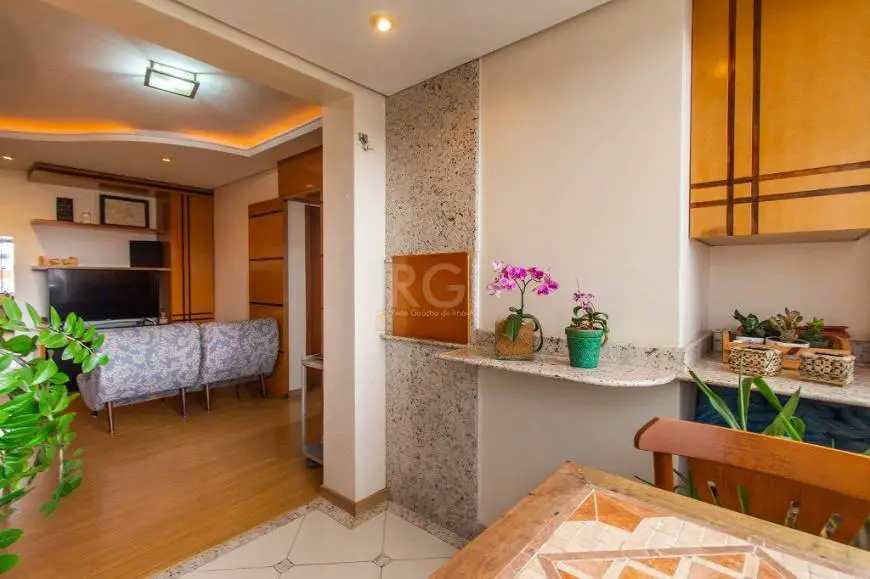 Foto 5 de Apartamento com 2 Quartos à venda, 60m² em São Sebastião, Porto Alegre