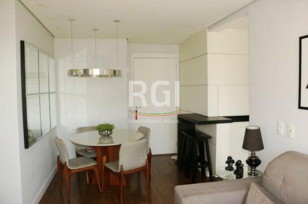 Foto 3 de Apartamento com 2 Quartos à venda, 57m² em Sarandi, Porto Alegre
