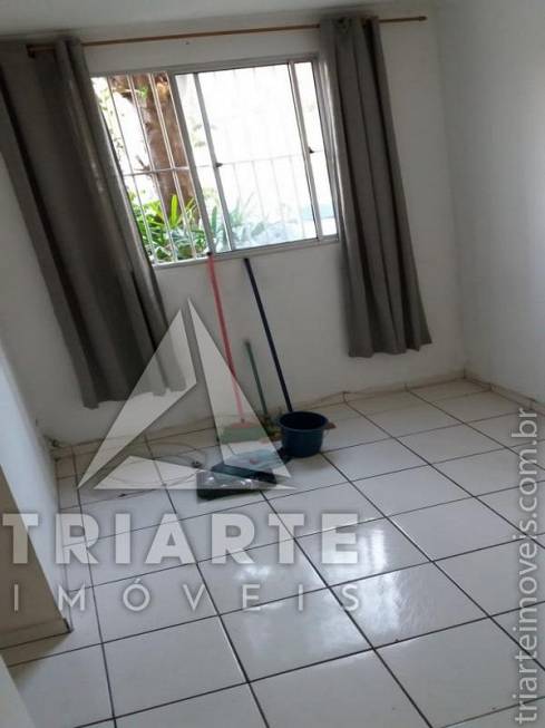 Foto 2 de Apartamento com 2 Quartos à venda, 47m² em Vila Menk, Carapicuíba