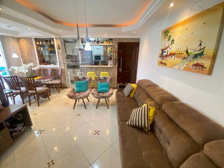 Foto 1 de Apartamento com 3 Quartos à venda, 74m² em Abraão, Florianópolis